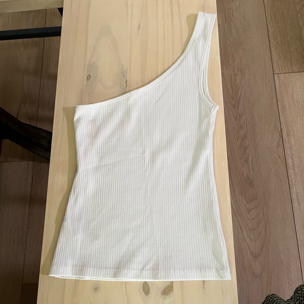 Anthropologie one shoulder shirt size xs